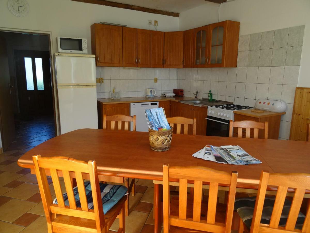 U Nas - Apartman Zajic Vapenna Bagian luar foto